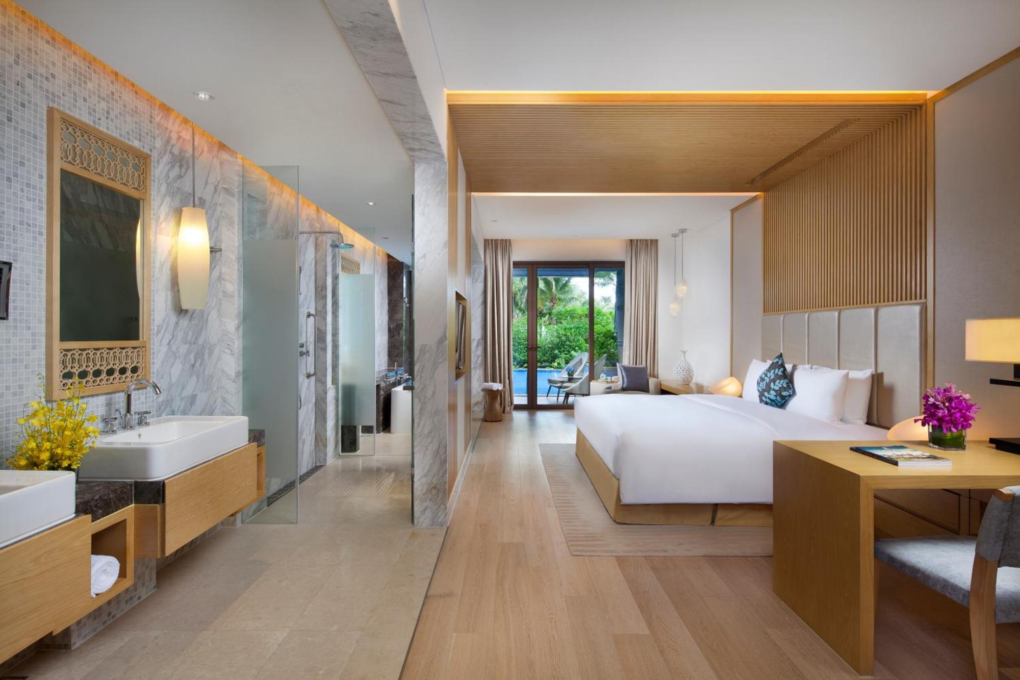 Thousand Cranes Sanya Yazhou Bay Int'L Exchange Centre,Curio By Hilton Exterior photo