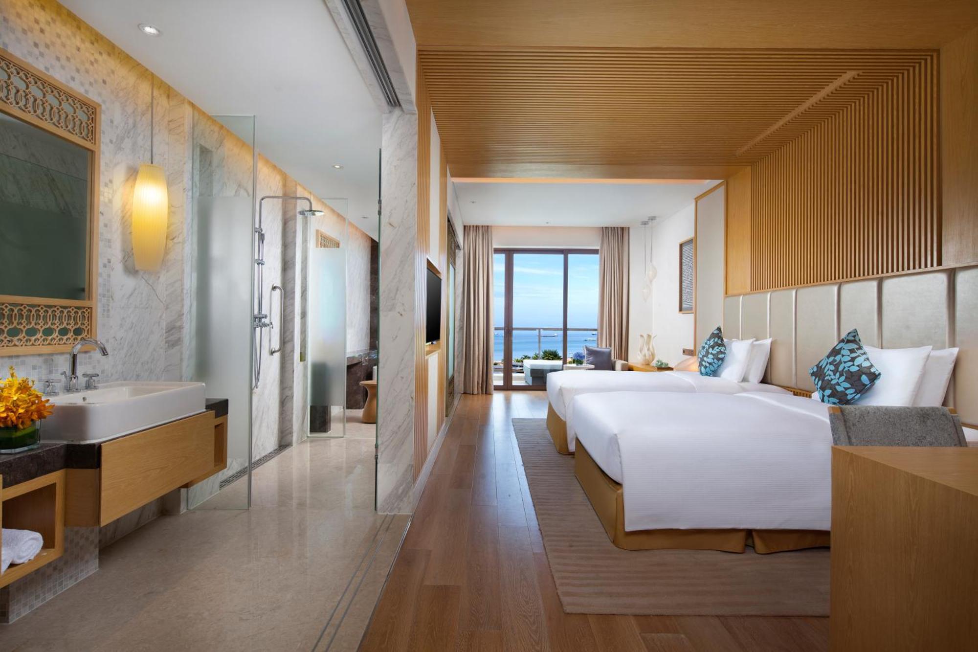 Thousand Cranes Sanya Yazhou Bay Int'L Exchange Centre,Curio By Hilton Exterior photo